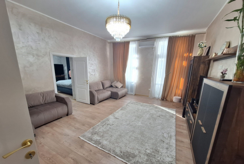 Apartament 3 camere Ultracentral Centru Istoric Covaci - Sel