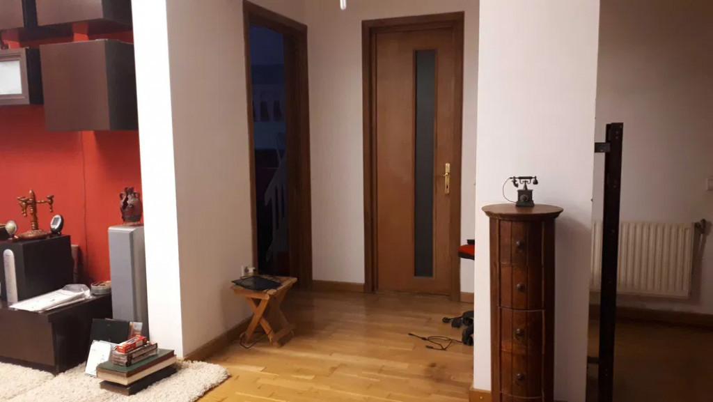 Apartament cu 4 camere decomandate Zona Obcini -Metro