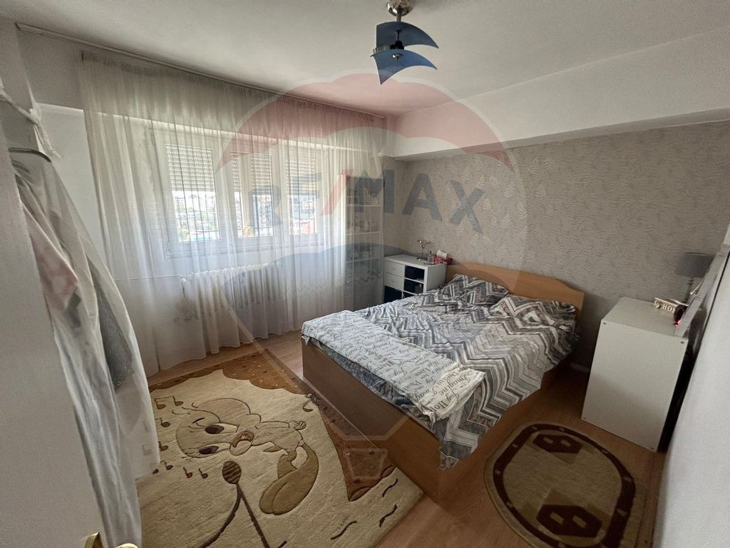 Apartament cu 2 camere de vânzare în zona Rahova