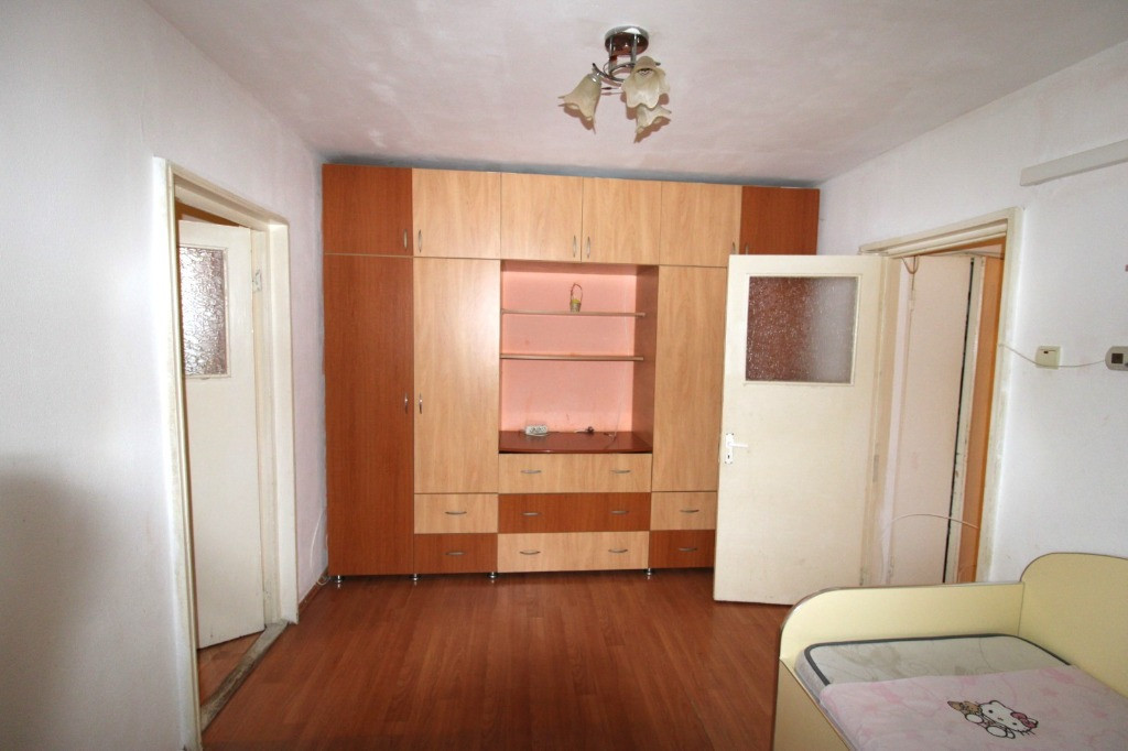 Apartament cu 3 camere in Micro 19