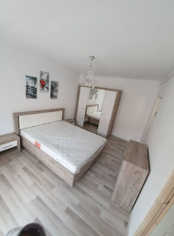 Garsoniera Racadau,mobilata-utilata modern,renovata,350 Euro