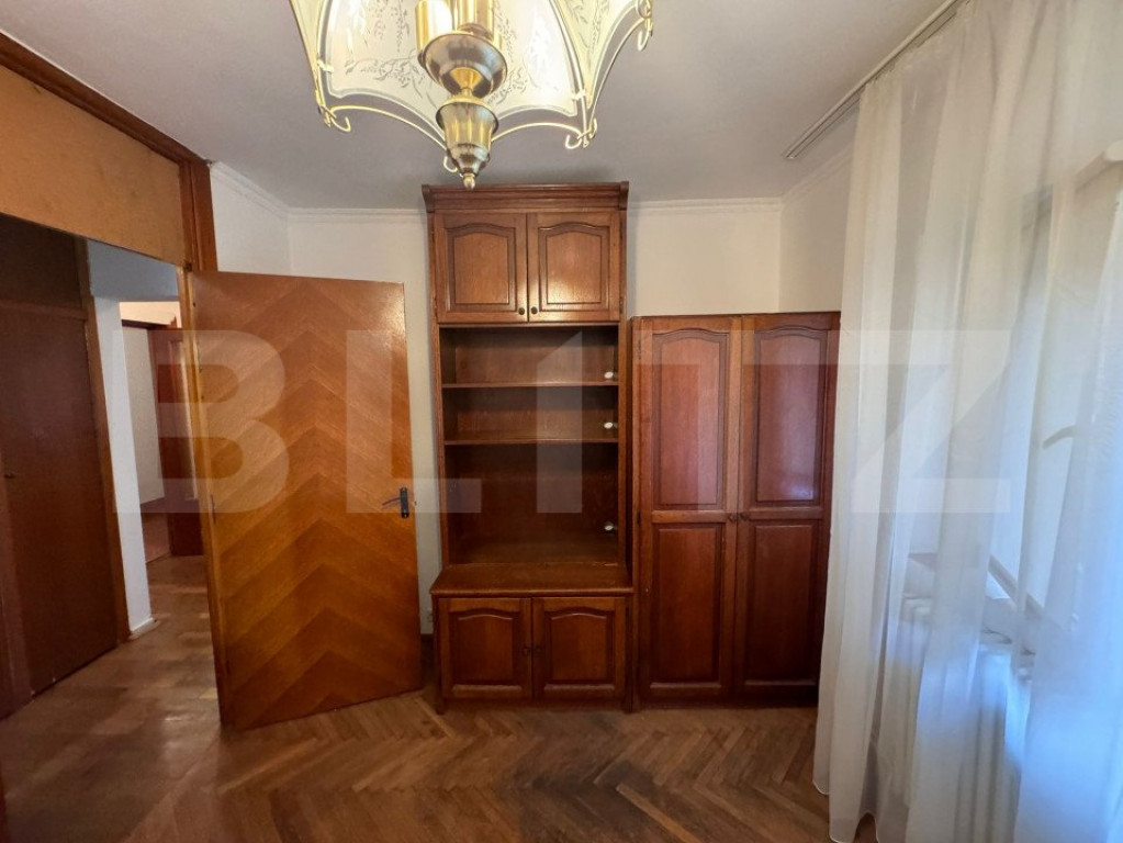 Apartament cu 3 camere