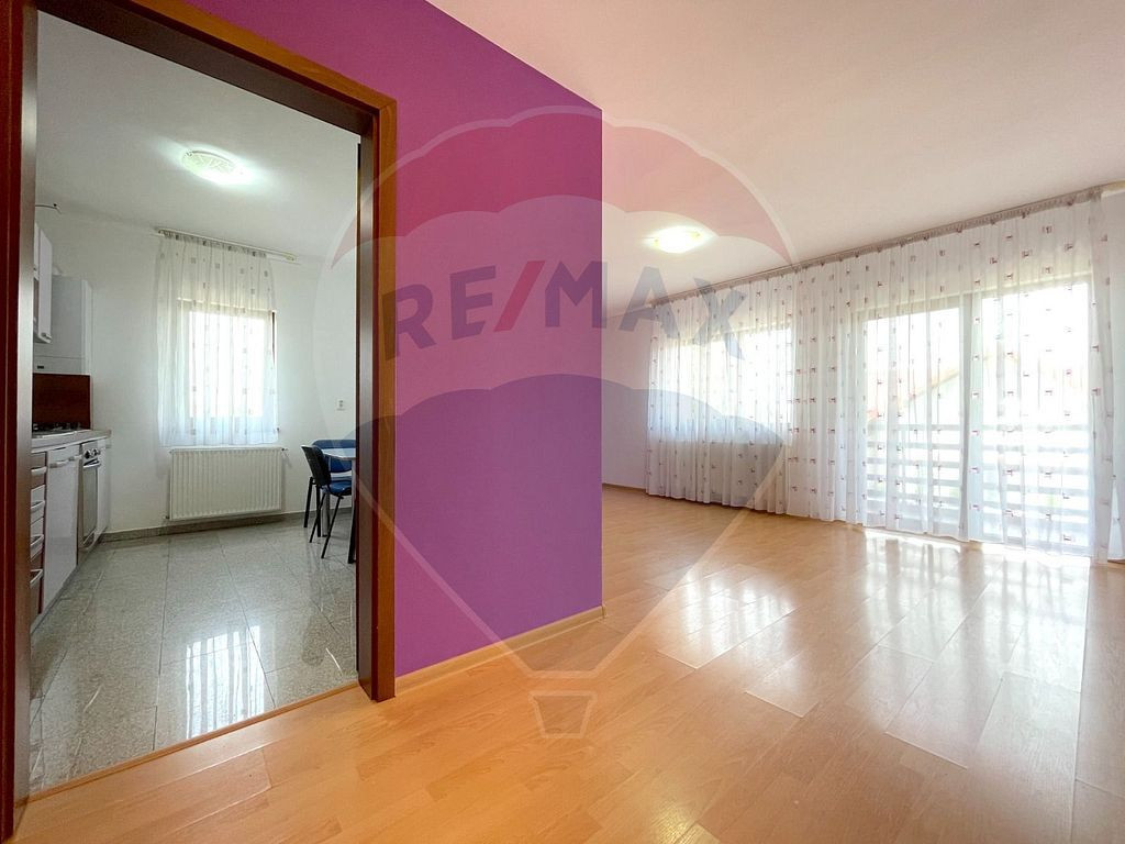 Apartament 2 camere 63 mp utili, zona Tractorul