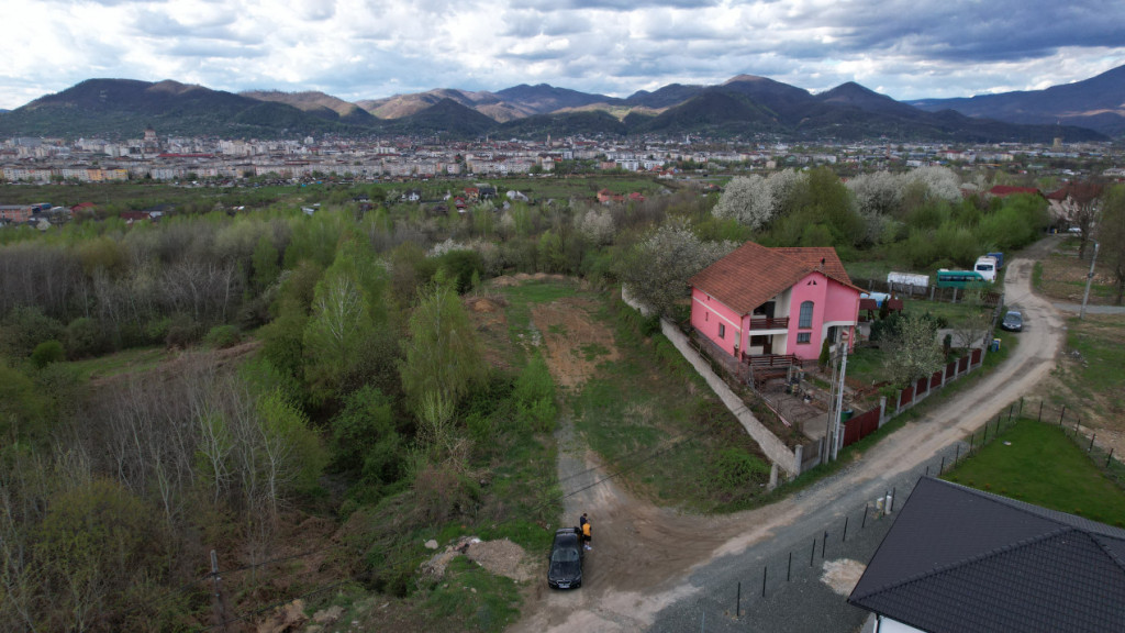 Teren intravilan 16 ari/panorama la tot orasul OCAZIE!