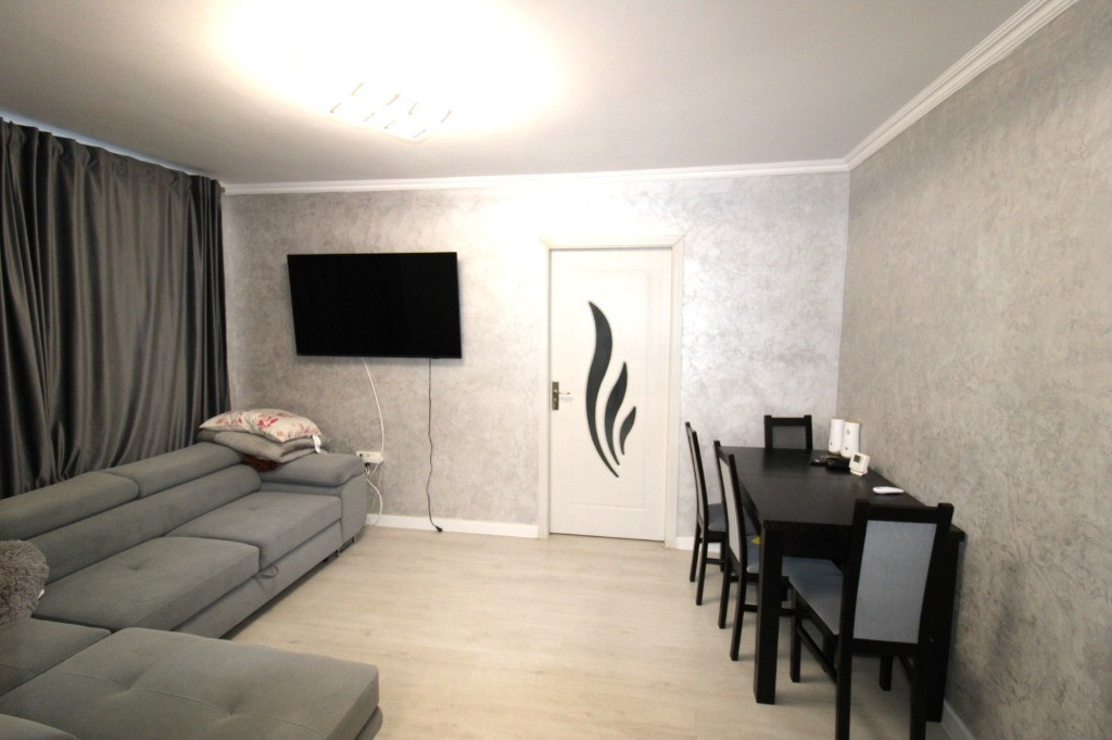 Apartament cu 2 camere in Micro 19