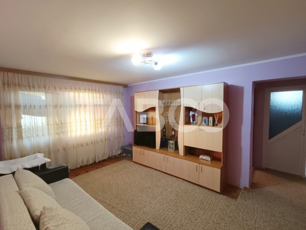 Apartament 3 camere 1 baie 70 mp utili utilat balcon 4 mp Se