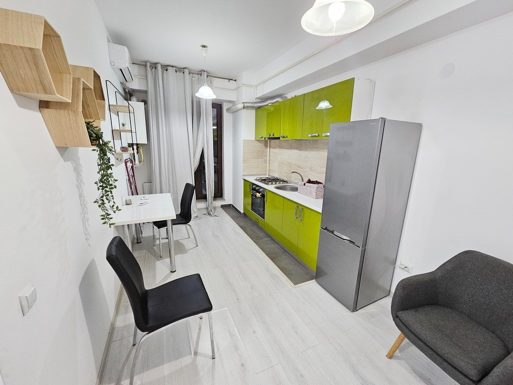 Vânzare Apartament 2 Camere, Bloc Nou, Zona Centrală - Palas Mall