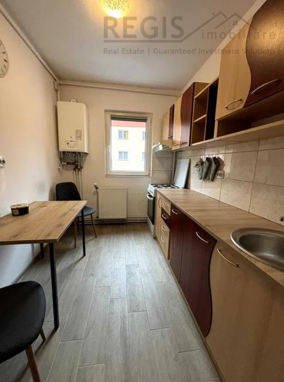 Apartament 2 Camere decomandat, mobilat si utilat