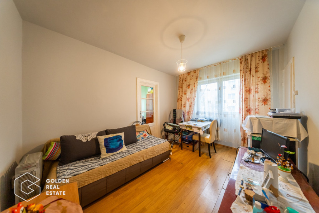 Apartament 2 camere, etaj 1, zona Grădiște