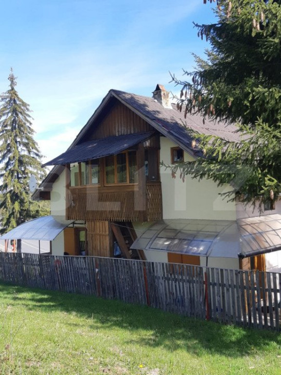 Cabana de vacanță în Piatra Fântânele + 3 arii teren