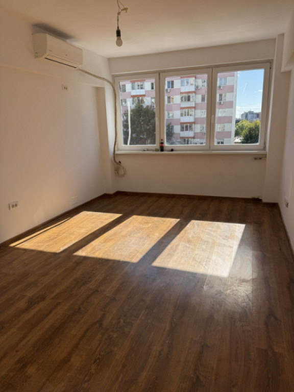 Apartament 2 camere semidecomandat - Stefan cel Mare -risc 2