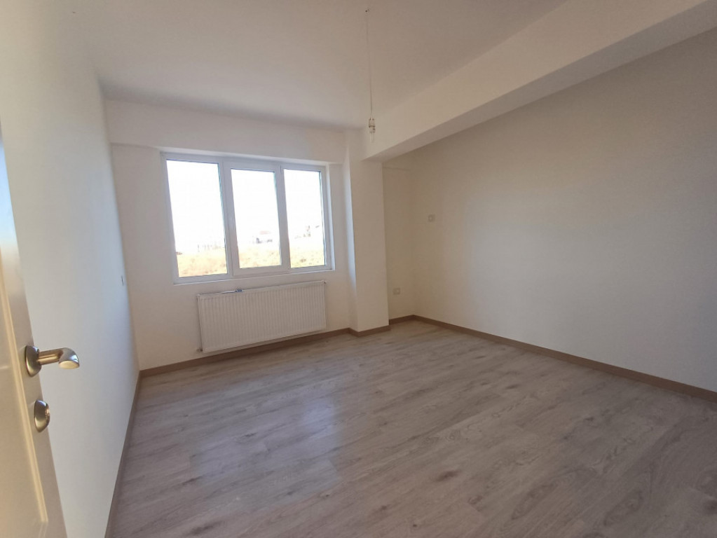 APARTAMENT 2 CAMERE VISANI, POSIBILITATE DE MUTARE IMEDIATA