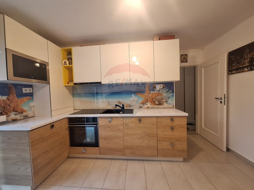 Apartament de inchiriat pe Islazului, cu curte si pet fri...