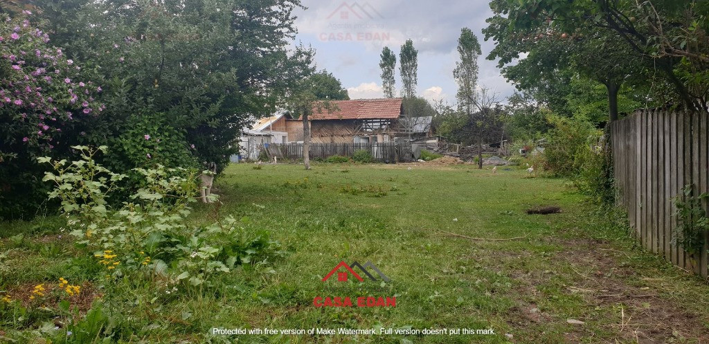 ●Casa demolabila in Breaza, utilitati,1160 mp teren,39900e●