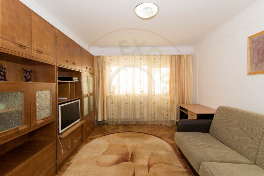 Apartament 2 camere si loc de parcare - zona Banat