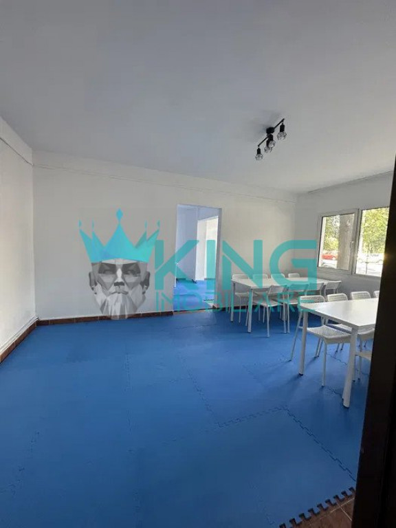 Podu ros |spatiu comercial|2 incaperi principale |2 bai |cen