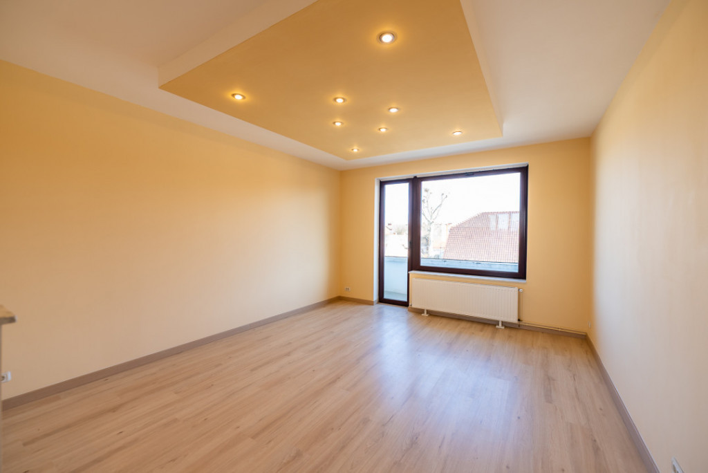 Rar pe piata! Apartament 3 camere cu parcare privata, ultrac