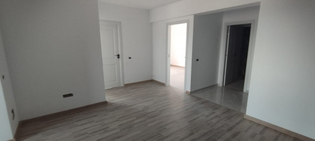 APARTAMENT 3 CAMERE, BLOC NOU, 75MP,