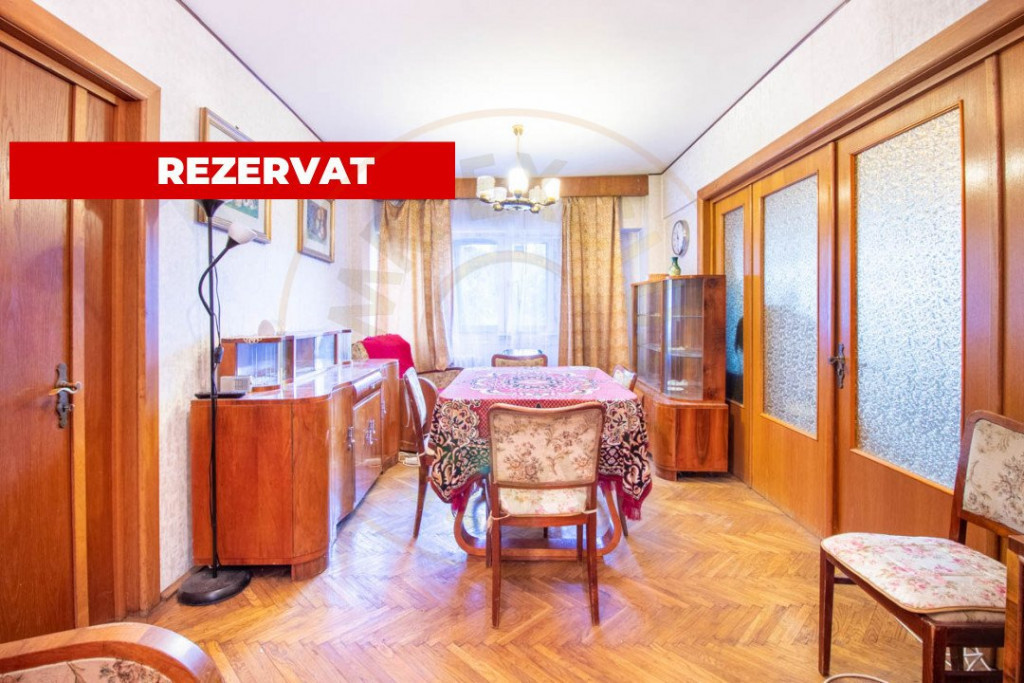 Apartament cu 4 camere - metrou Ștefan cel Mare