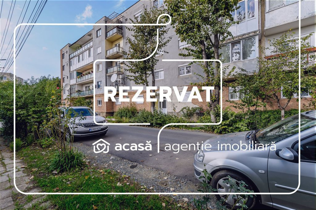 REZERVAT! Apartament decomandat 3 camere în Grădiște.