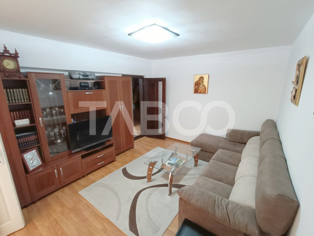 Apartament 4 camere 2 bai 77 mpu mobilat utilat balcon pivni