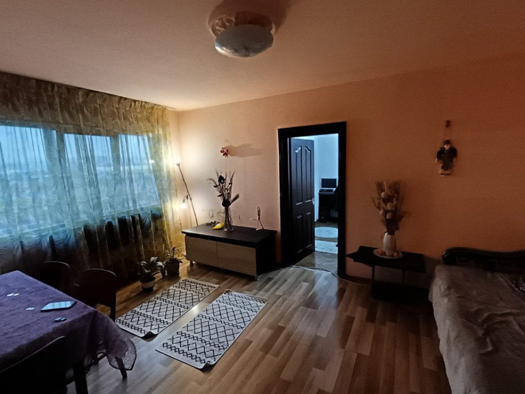 APARTAMENT 2CAMERE,PODU ROS, ETAJUL 3 DIN 4, BLOC FARA RISC