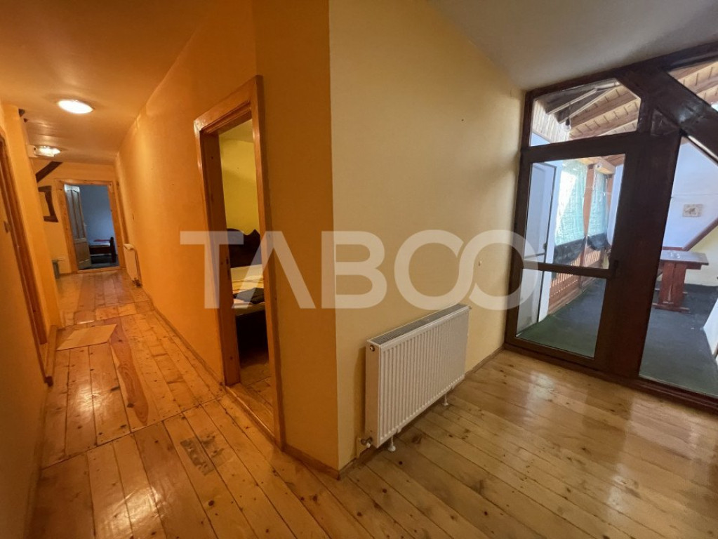 Apartament de inchiriat cu 4 camere si terasa Centrul Istori