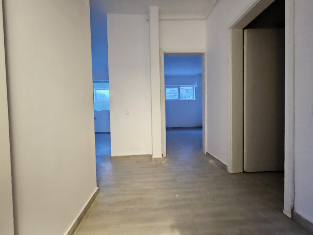 Ap 3 cam demisol înalt balcon Militari Residence rate la de