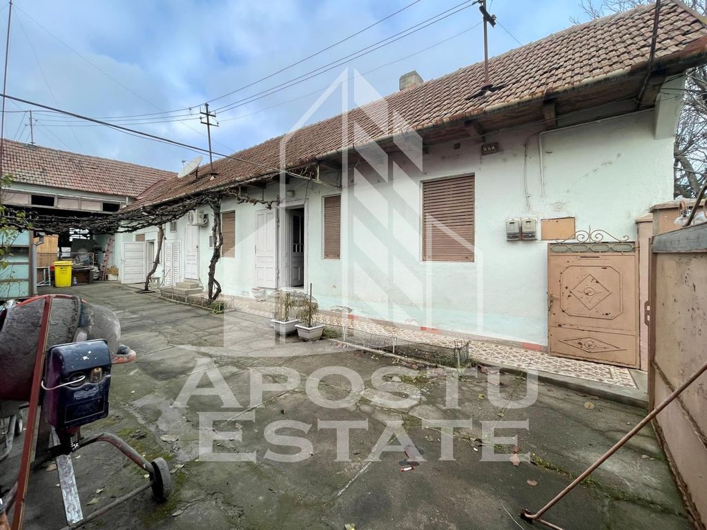 Casa 4 camere, anexe, teren generos zona Aradul Nou Cl. T...