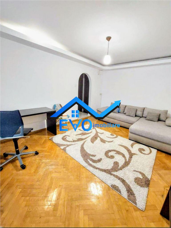 Apartament cu 2 camere, etajul 2, zona Podu Ros