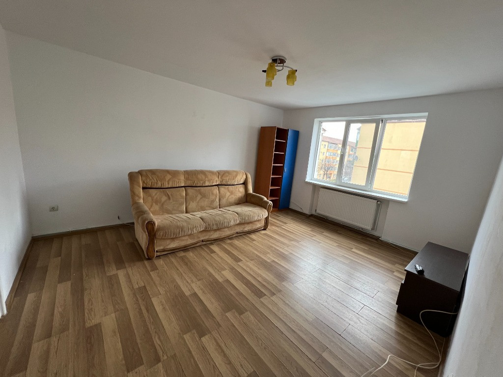 INCHIRIEZ apartament 2 camere semidecomandat,zona Terezian