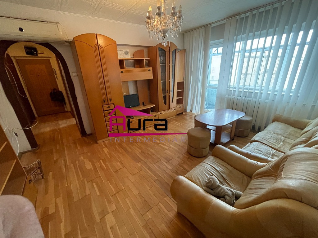 Apartament 3 camere zona Visa