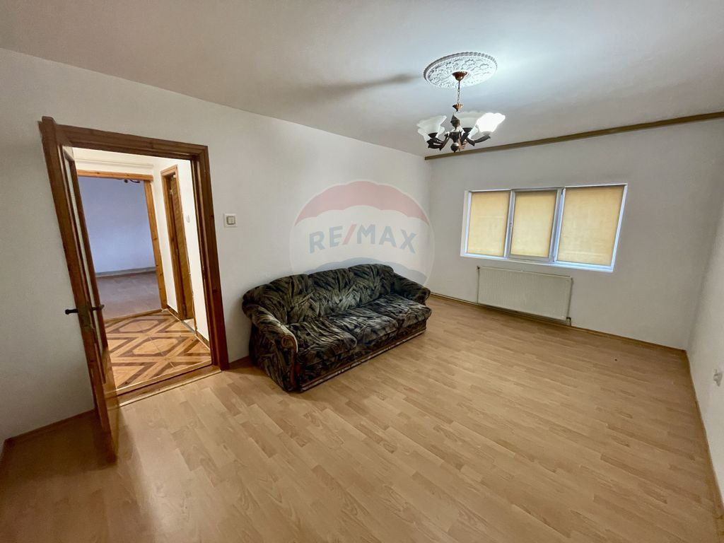 Apartament doua camere etaj 1