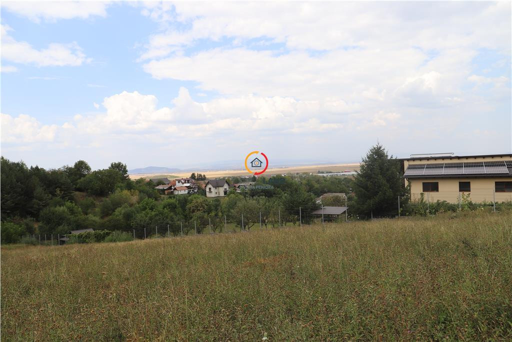 Teren intravilan cu PUZ si PUD 2 loturi