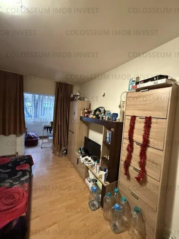 Apartament cu 2 camere, decomandat - zona Grivitei