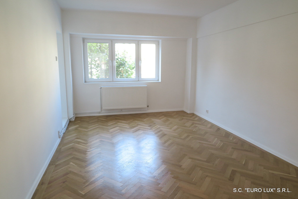 Apartament 4 camere amenajat - Zona Centrala