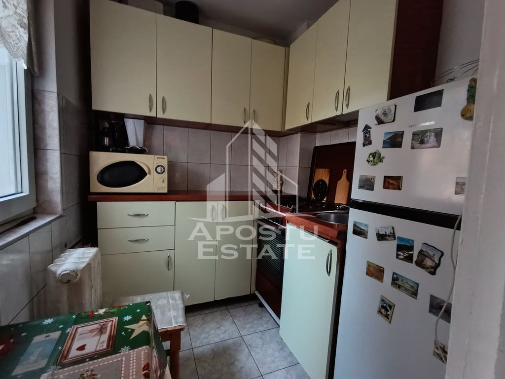 Apartament 2 camere, bloc anvelopat, mobilat si utilat, z...