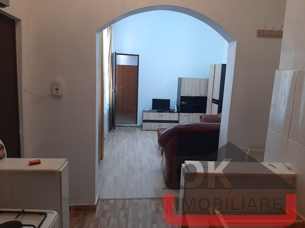 Apartament 2 camere zona centrala