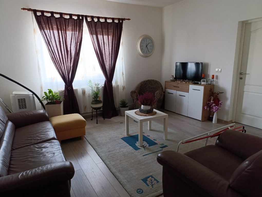 Inchiriez apartament 2 camere zona Gai - ID : RH-41773-property