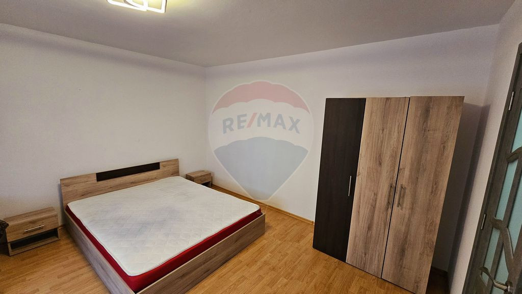 Apartament cu 1 camere de închiriat în zona Central