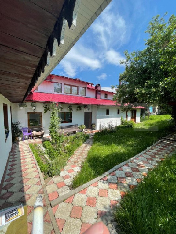 Oportunitate! Casa individuala, 6 camere, 100 mp, 2 ha teren