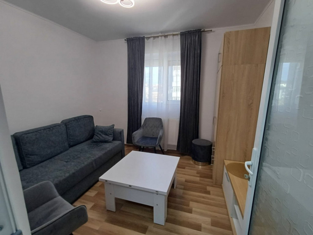 Apartament 2 camere, decomandat, zona Alpha Bank - Pacurari,