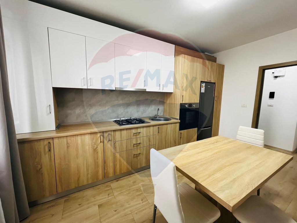 Apartament cu 2 camere de închiriat în zona malul Mures...