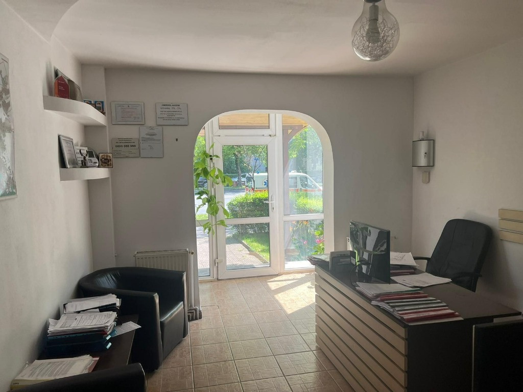 Apartament 2camere zona Gemenii,parter cu intrare din strada,85000 E