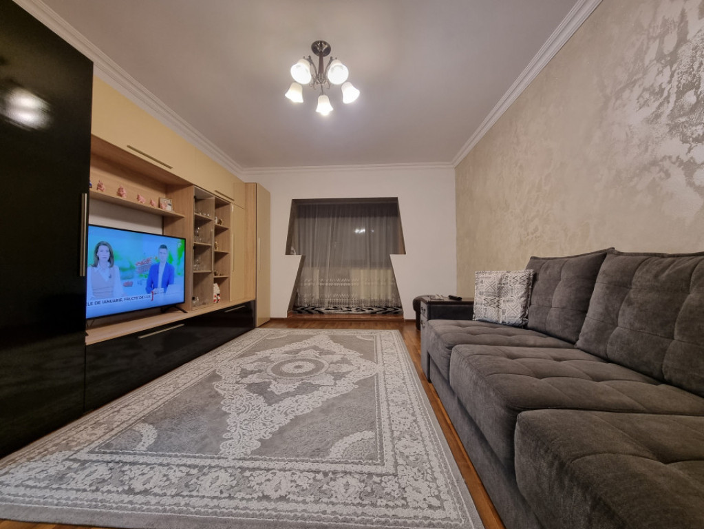 Apartament 3 camere- impecabil! Scoala Mihai Dragan- Miorite