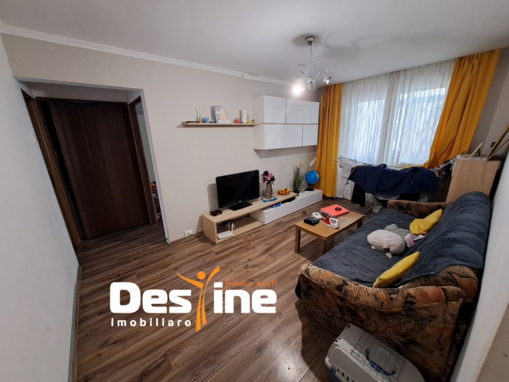 ALEXANDRU CEL BUN, apartament 3 camere, semidecomandat, 90.0