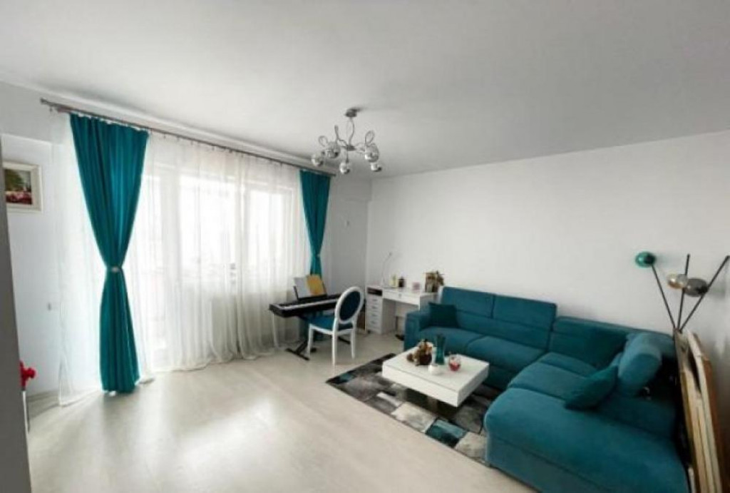 Apartament 3 camere decomandat 70 mp utili