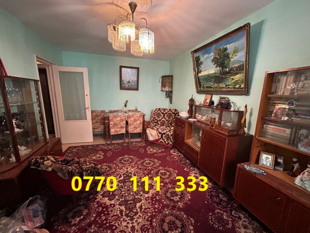 - Apartament 3 camere confort 1 decomandat, Calarasilor Vizi