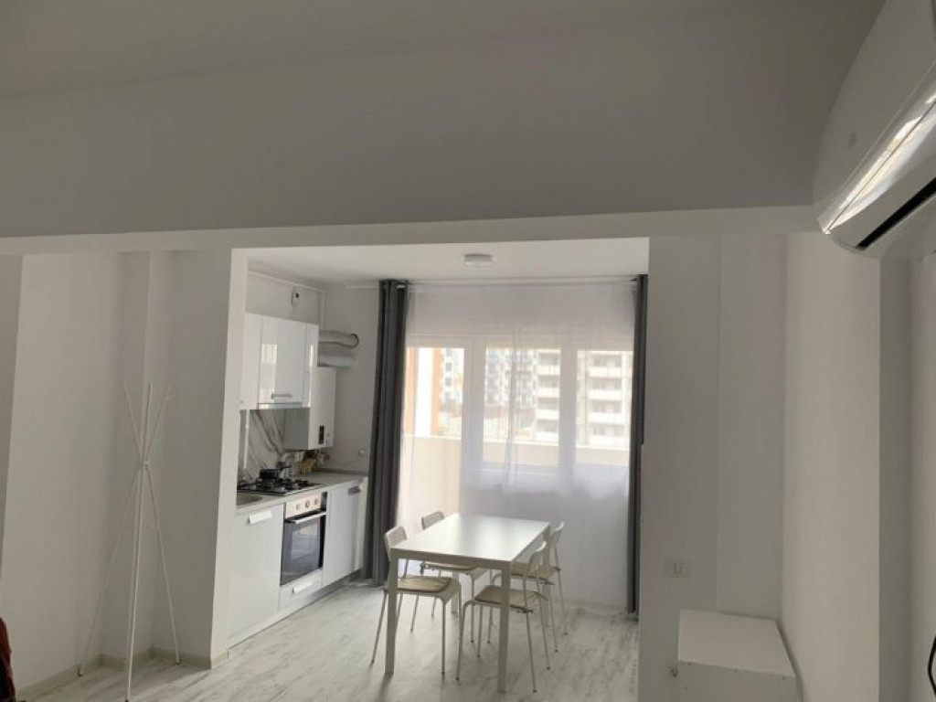 Berceni metrou etaj 1 apartament pasarela