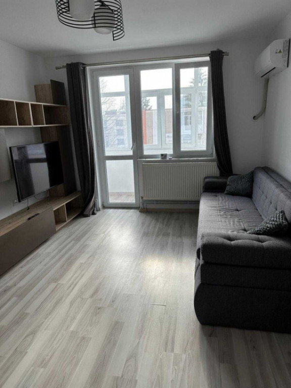 APARTAMENT 3 CAMERE ETAJ 4 CALEA BUCURESTI CEAIR